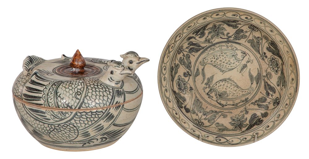 Lot 290: Thai Sawankhalok Pottery