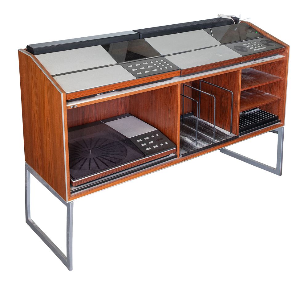 Lot 397: Bang & Olufsen Stereo System