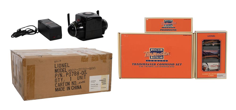 Lot 462: Lionel Model Train O Scale Accessories