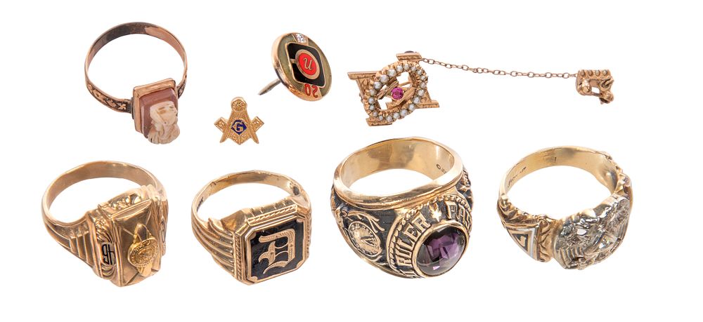 Lot 250: 10k Gold Jewelry Assortment