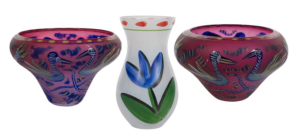Lot 321: Ulrica Hydman-Vallien (Swedish, 1938-2018) for Kosta Boda Art Glass Assortment
