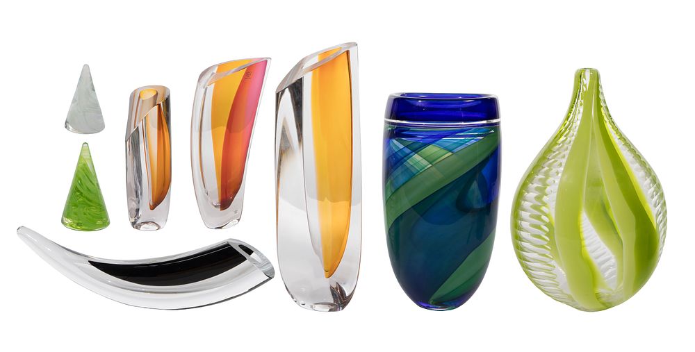 Lot 327: Kosta Boda Art Glass Assortment