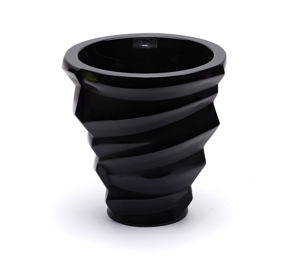 Lot 362: Lalique Crystal Black Collection Dixie Vase