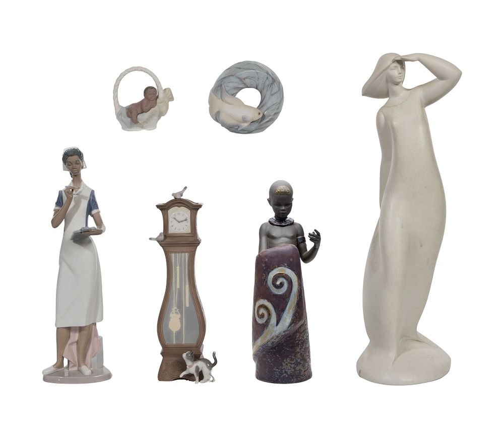 Lot 374: Lladro Porcelain Figurine Assortment