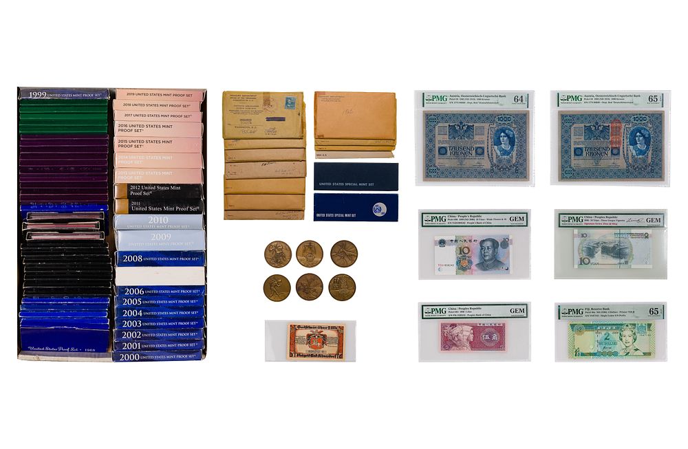 Lot 413: US Mint and Proof Set Assortment