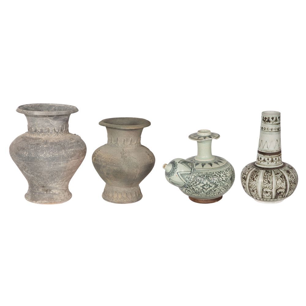 Lot 422: Thai Pottery Object Assortment