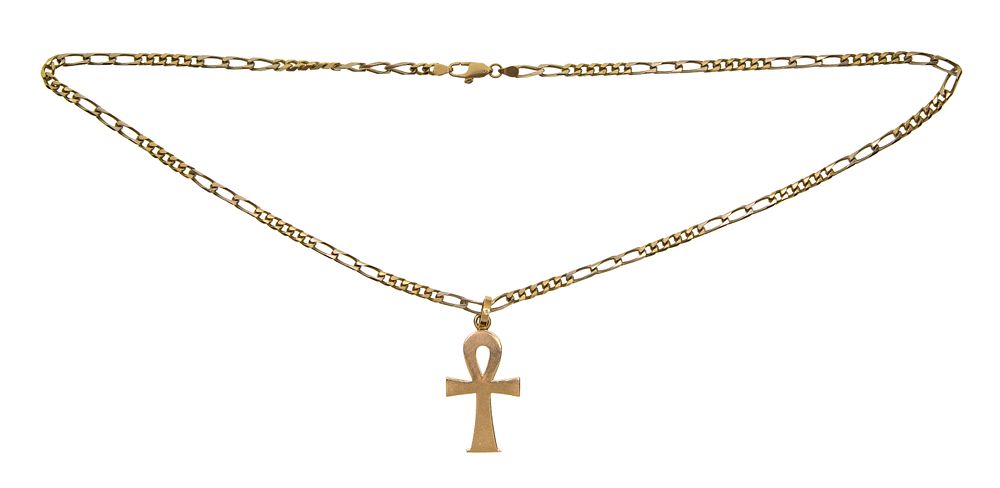 Lot 255: 18k Yellow Gold Pendant on Necklace