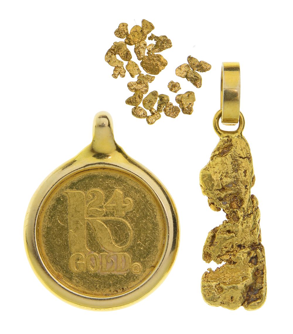 Lot 256: Mixed Gold Jewelry and Flake Assortment