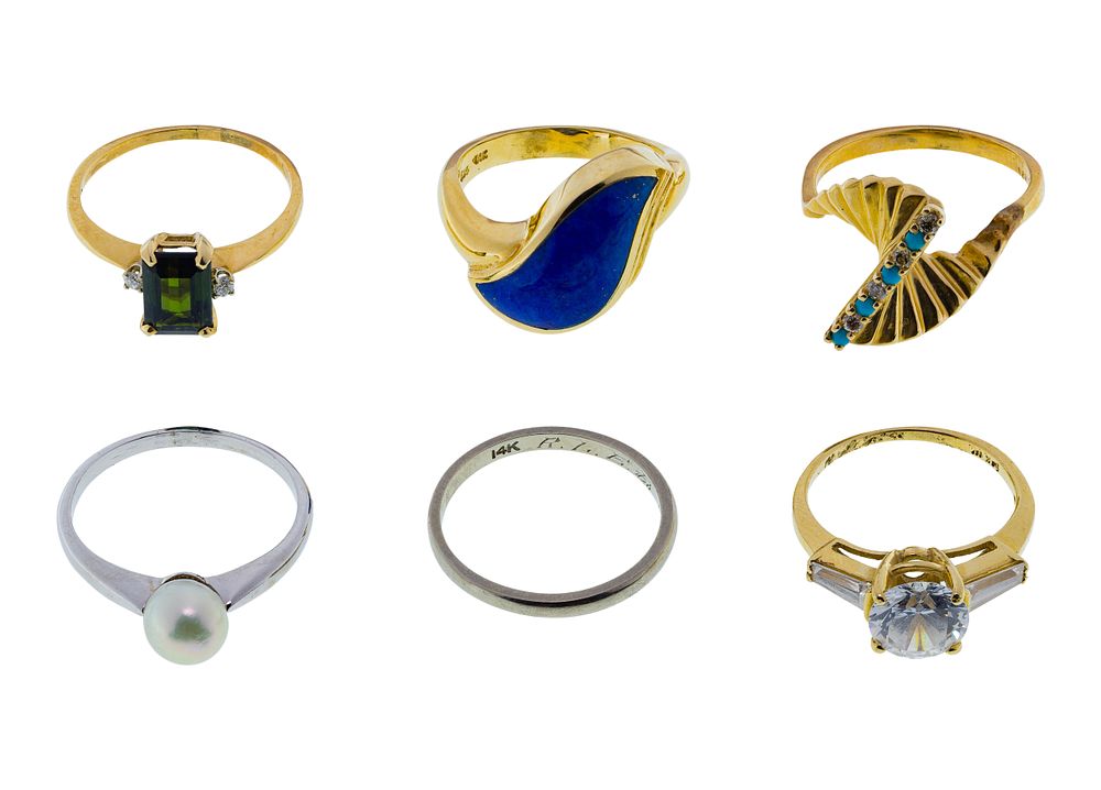 Lot 258: 14k Gold Ring Assortment
