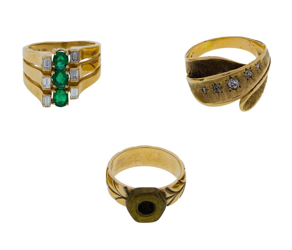 Lot 261: 14k Yellow Gold and Gemstone Ring Assortment