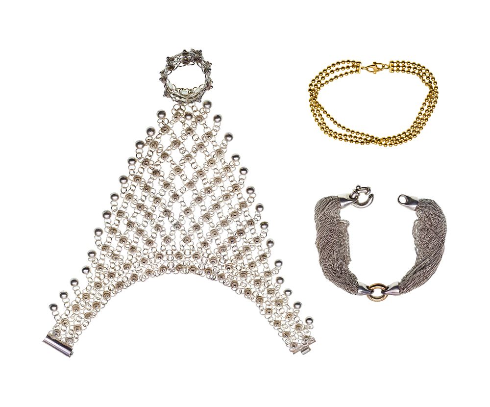 Lot 270: 22k Yellow Gold and Sterling Silver Jewelry Assortment