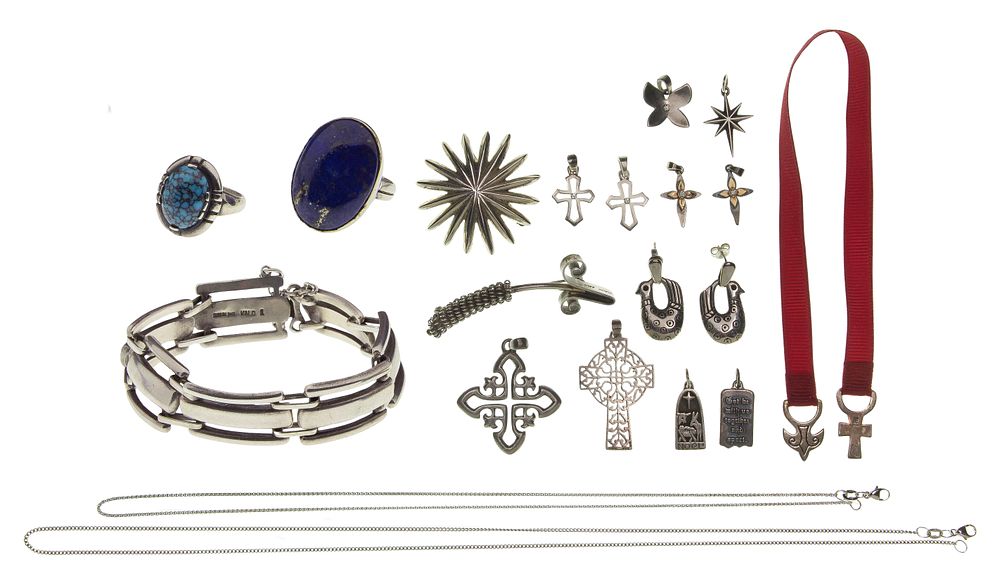 Lot 278: Kalo Shop and James Avery Sterling Silver Jewelry Assortment