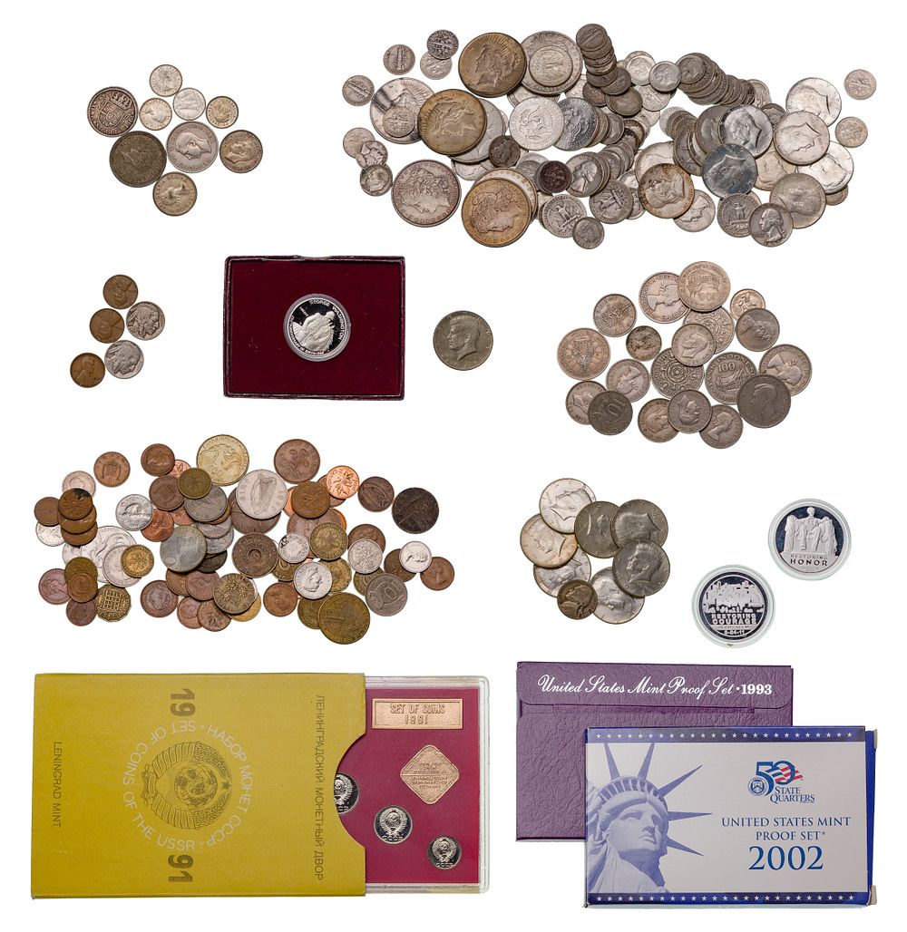 Lot 322: US Silver and Coin Assortment
