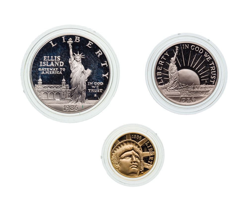 Lot 324: 1986 Liberty Gold and Silver Coin Set