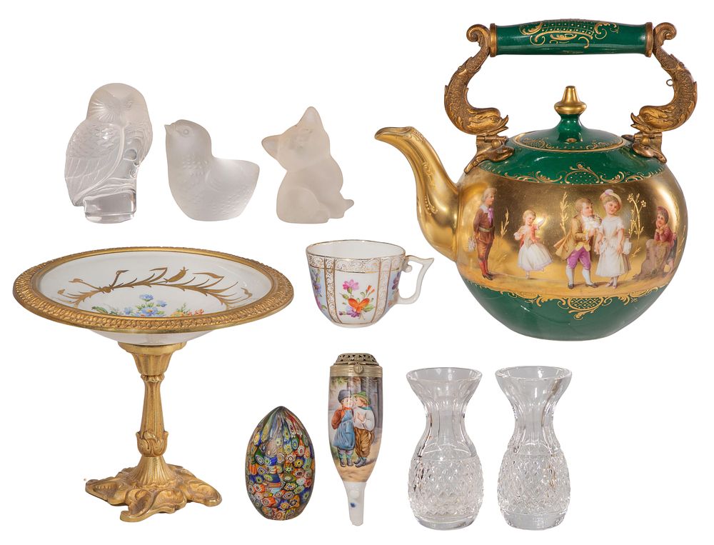 Lot 337: Decorative Object Assortment
