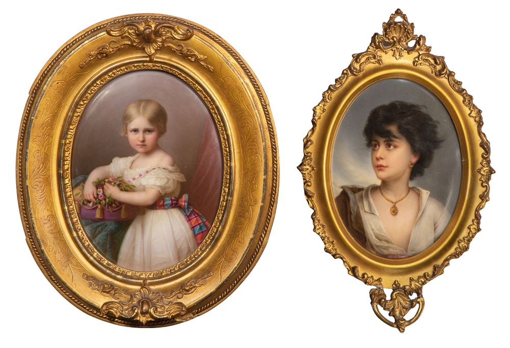Lot 346: Porcelain Plaques