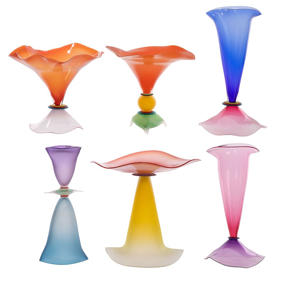 Lot 363: Art Glass Compote / Vase Assortment
