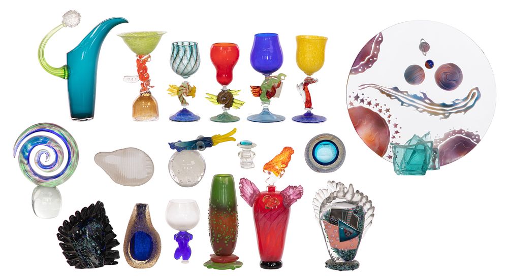 Lot 392: Art Glass Assortment