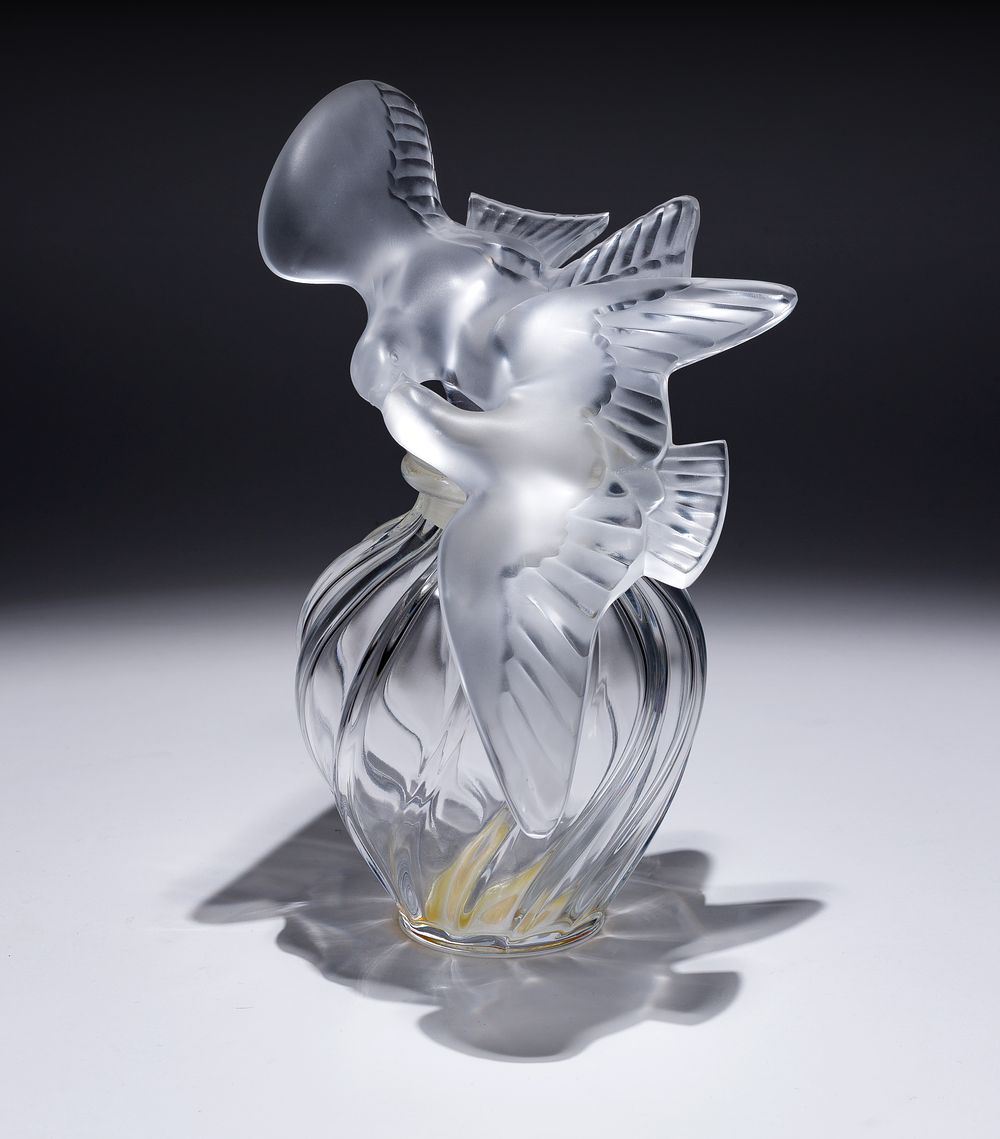 Lot 404: Lalique Crystal L'Air du Temps Perfume Factice Display Bottle
