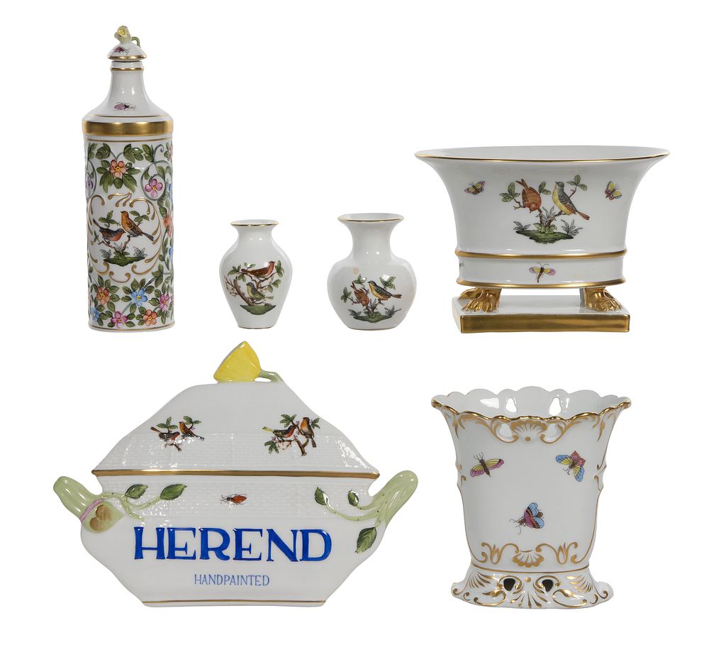 Lot 421: Herend Rothschild Bird Porcelain Assortment
