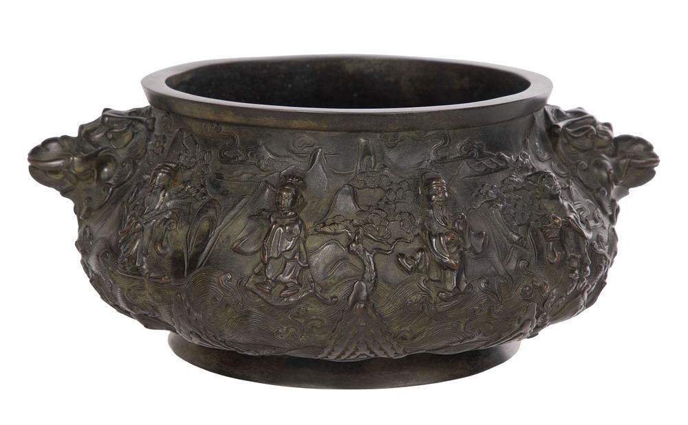 Lot 512: Chinese Bronze Pou Form Censer