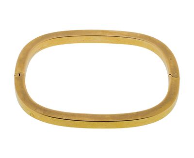 18k Yellow Gold Hinged Bangle Bracelet Approximately 0.125-inch wide, squared off bracelet 