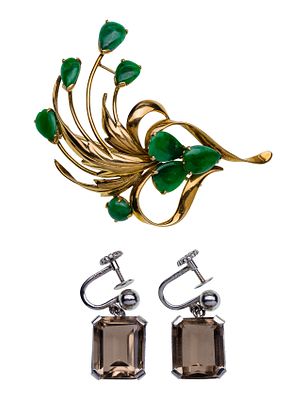 14k Yellow Gold and Jadeite Jade Brooch (2) total items including a spray-form brooch having 