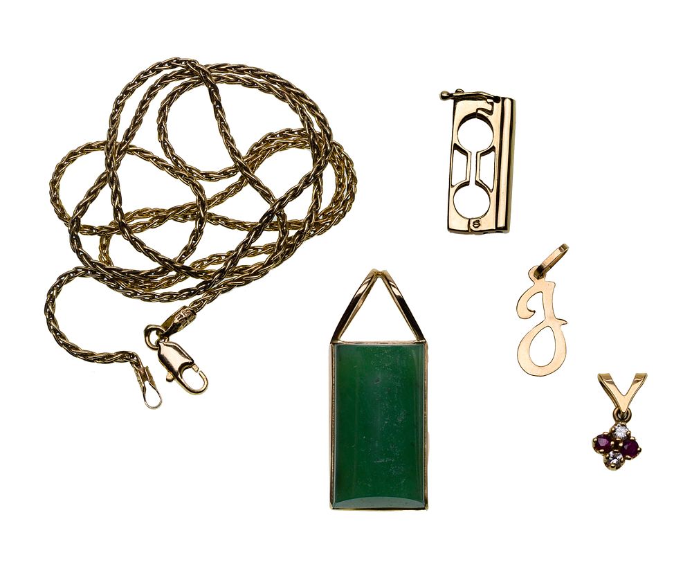 Lot 277: 14k Yellow Gold Necklace and Pendant Assortment