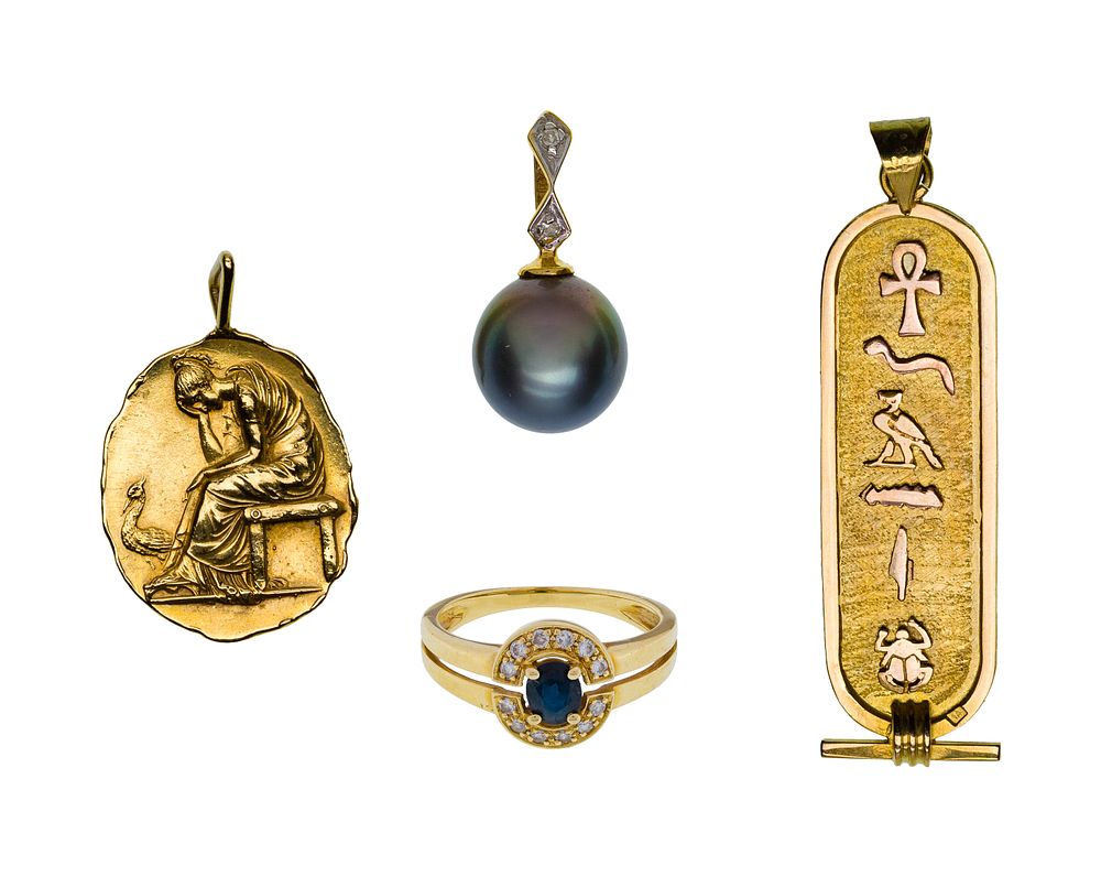 Lot 281: 18k Yellow Gold Jewelry Assortment