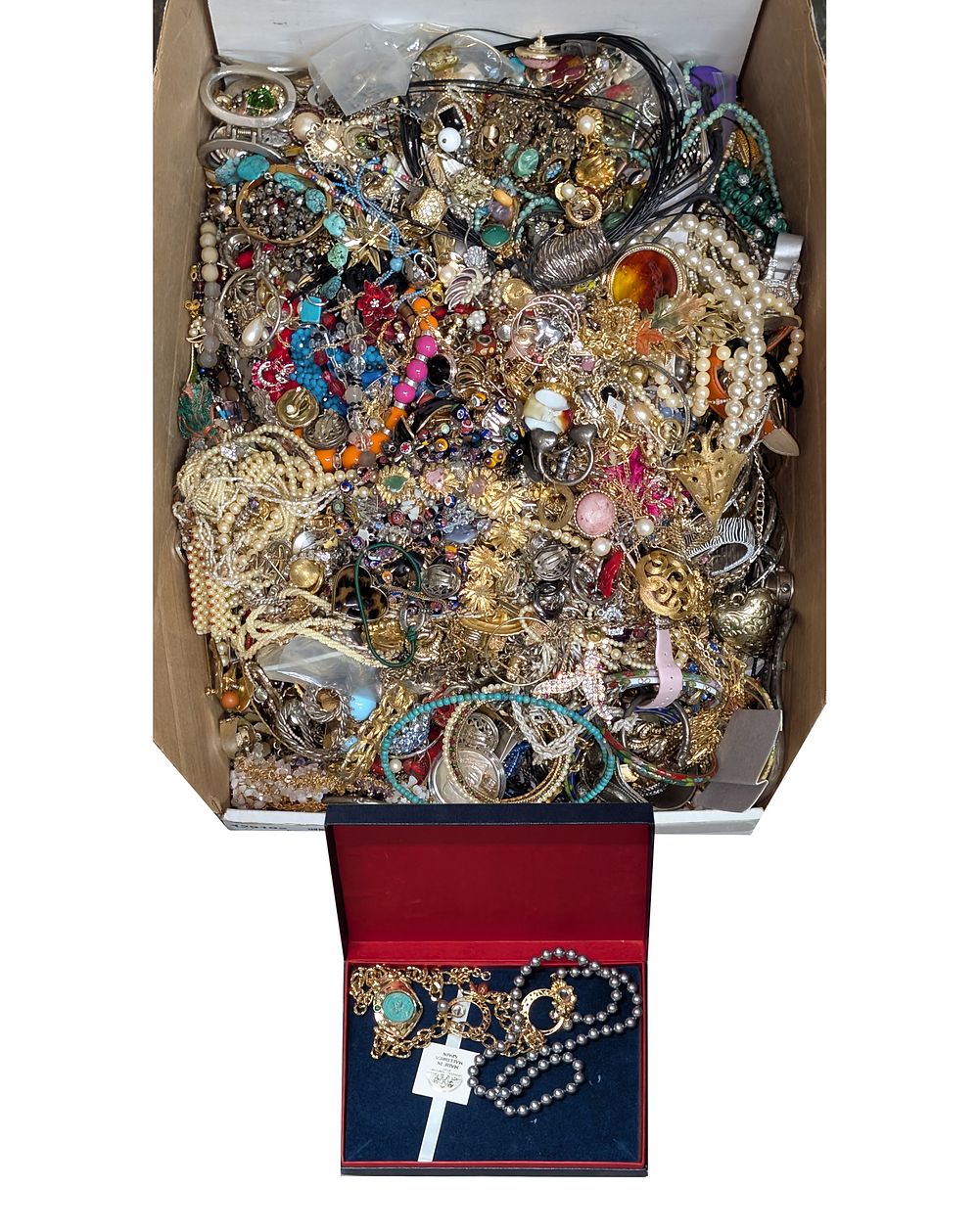 Lot 316: Costume Jewelry Assortment