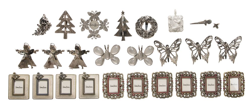 Lot 336: Jay Strongwater Decorative Assortment