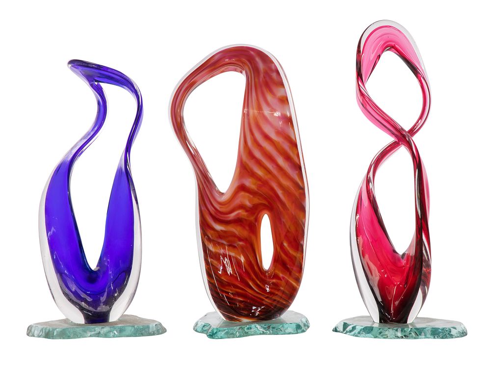 Lot 343: Art Glass Sculpture Assortment