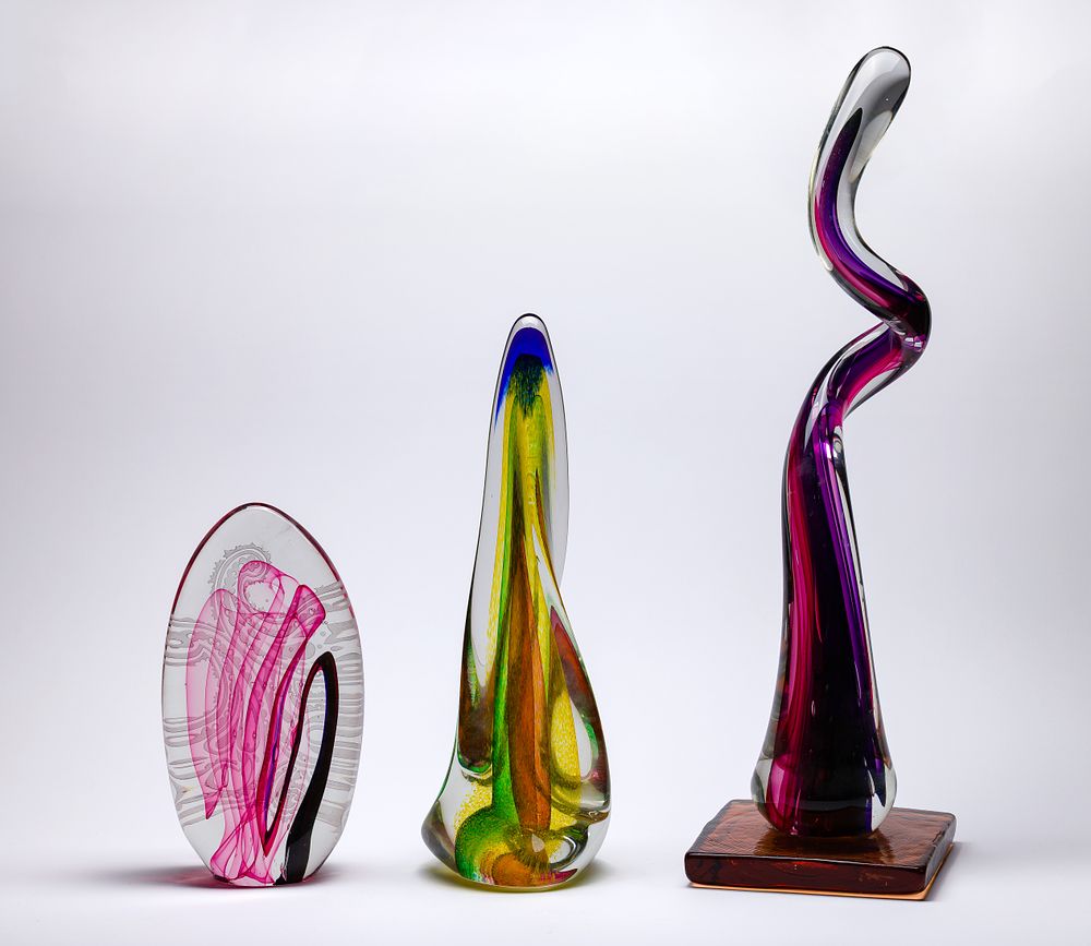 Lot 353: Art Glass Assortment