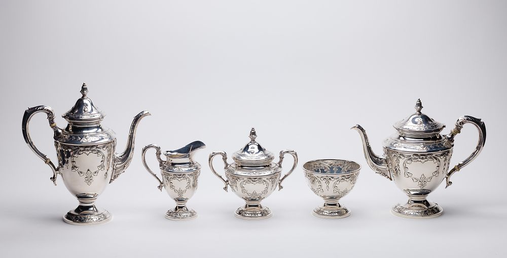 Lot 459: Mueck-Carey Co Sterling Silver Beverage Service