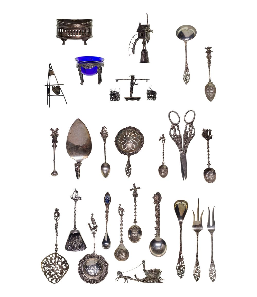 Lot 461: Silver Object Assortment