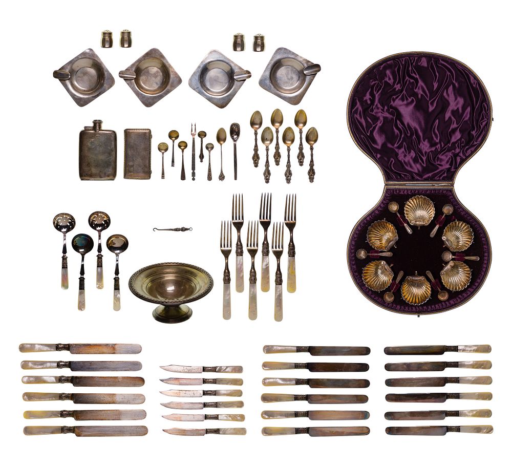 Lot 469: Sterling Silver and Silverplate Object Assortment