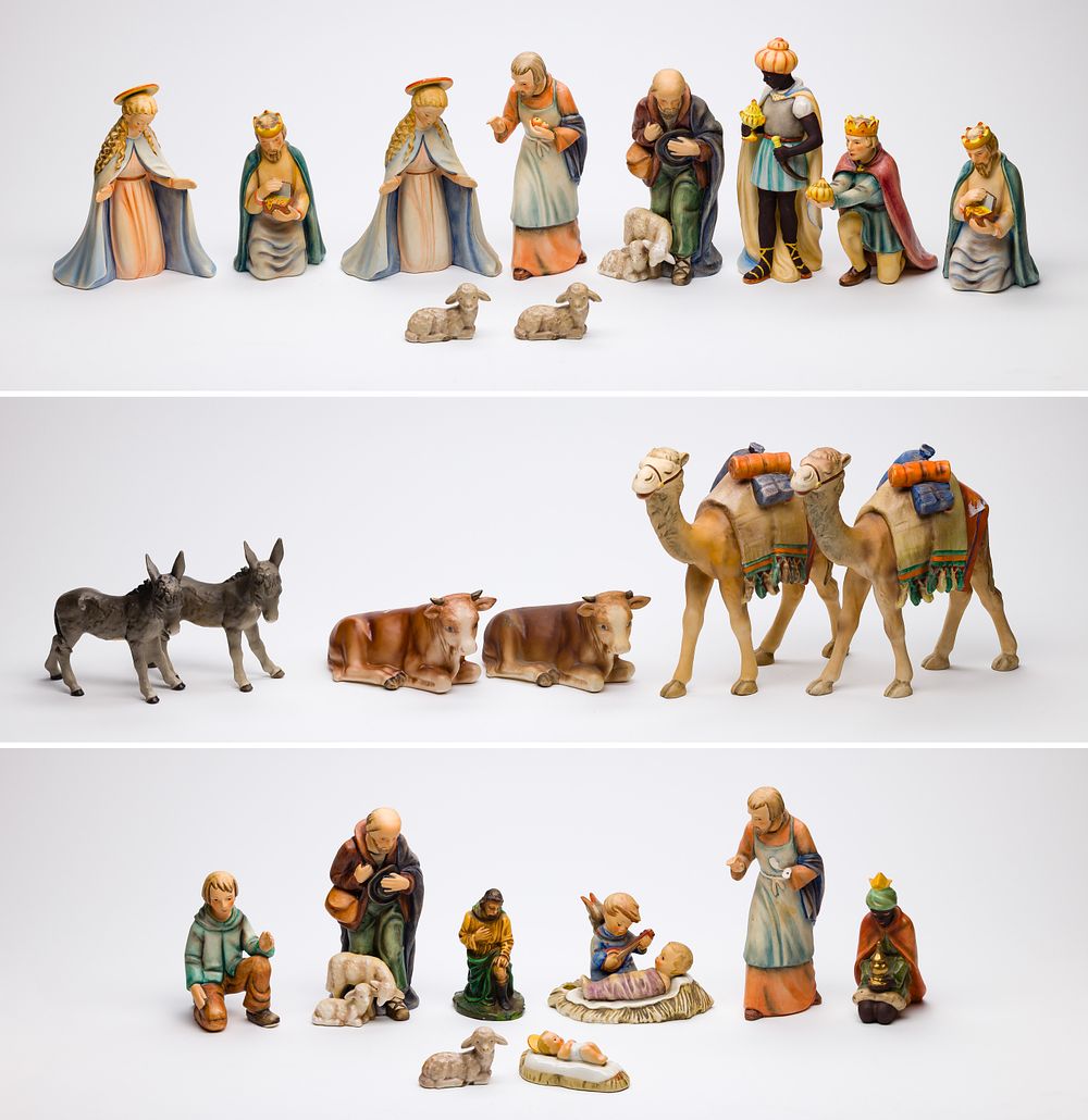 Lot 506: Hummel Nativity Assortment