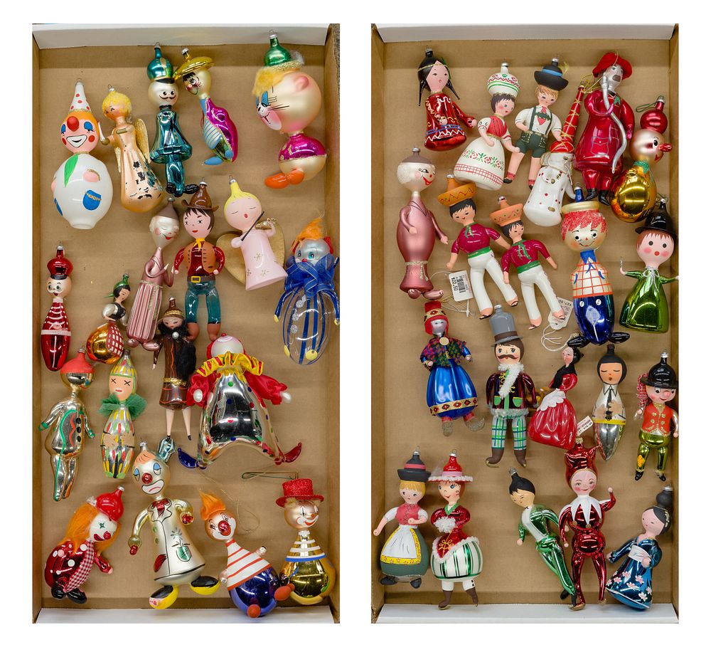 Lot 507: Soffieria De Carlini Holiday Ornament Assortment