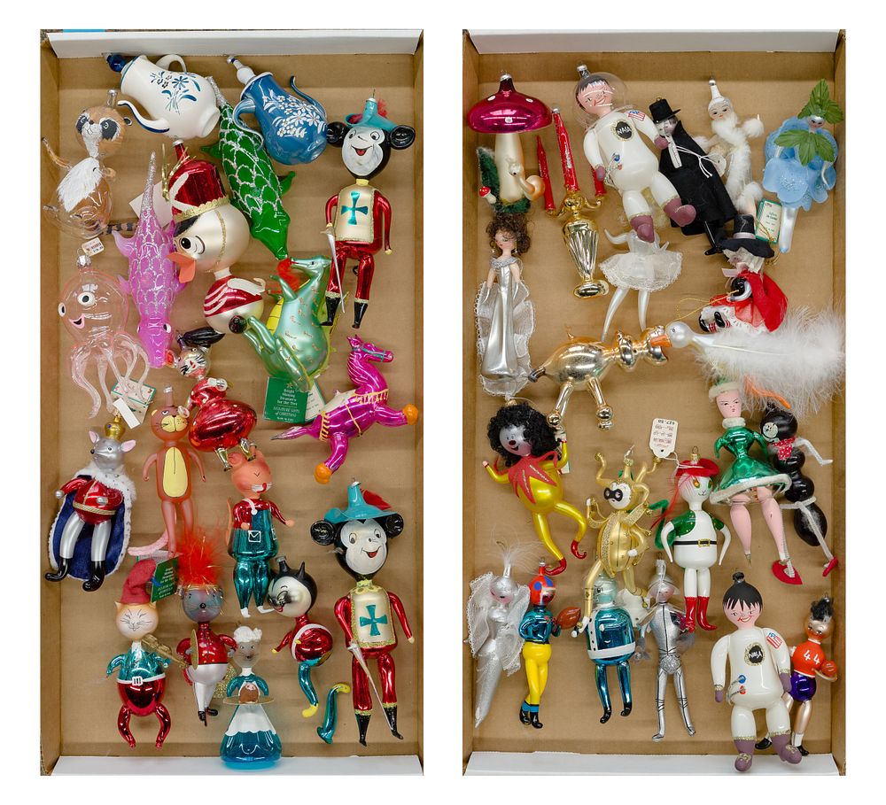 Lot 508: Soffieria De Carlini Holiday Ornament Assortment