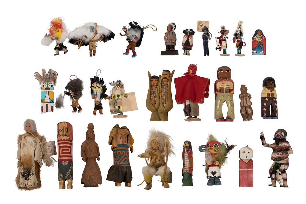 Lot 624: Native American Doll Assortment