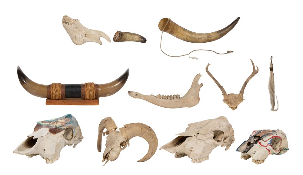 Lot 630: Native American Decorative Assortment