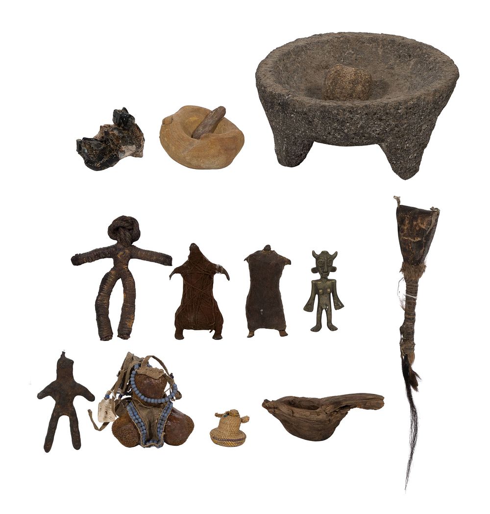 Lot 707: Ethnographic Object Assortment