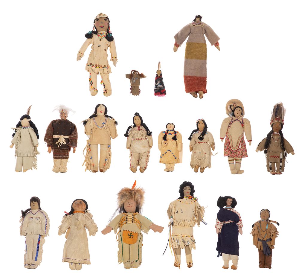 Lot 721: Native American Doll Assortment