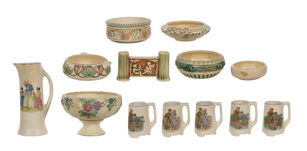 Lot 284: Roseville Pottery Assortment