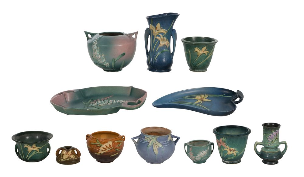 Lot 285: Roseville Pottery Assortment