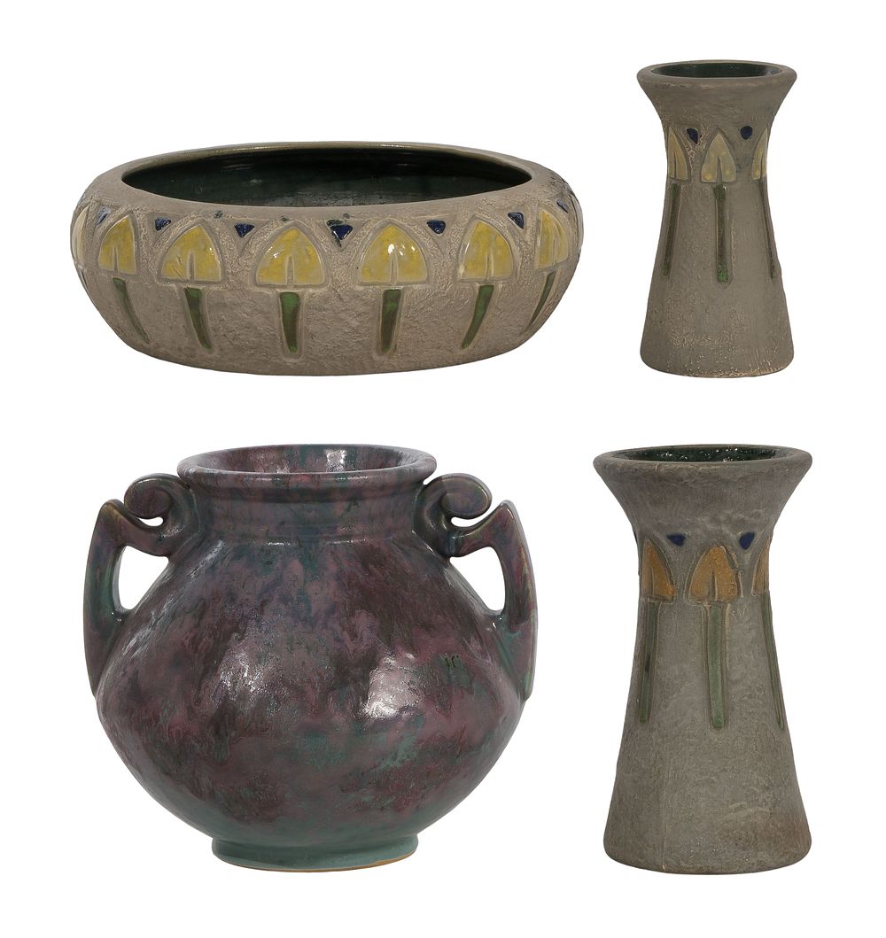 Lot 289: Roseville Pottery Assortment