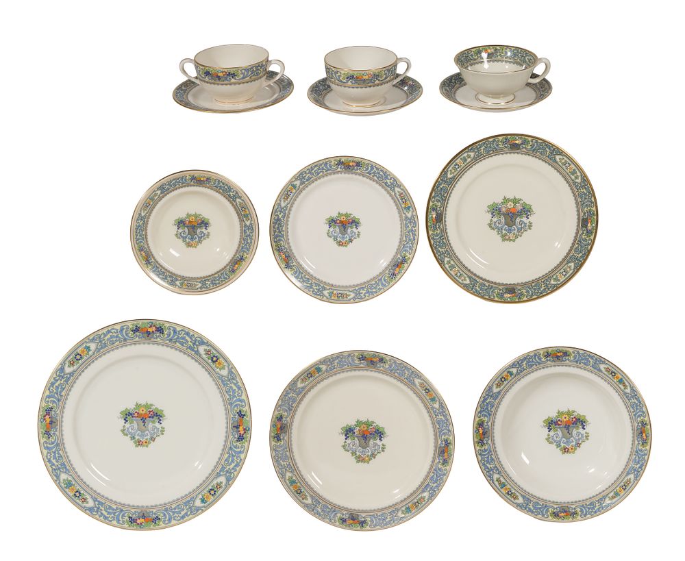 Lot 312: Lenox Autumn Porcelain China Service