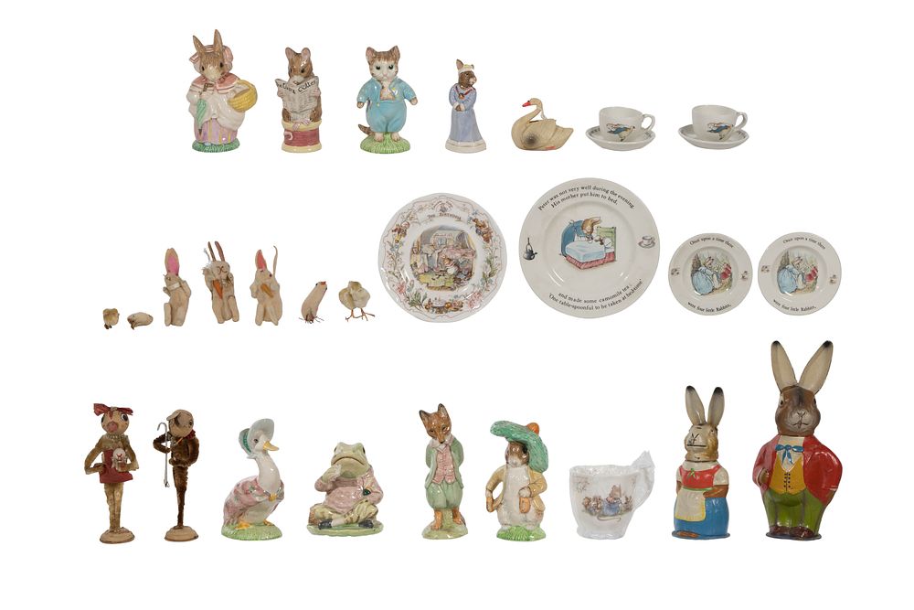 Lot 317: Decorative Rabbit Assortment