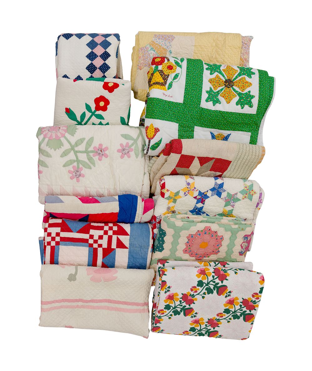 Lot 351: Quilt Assortment