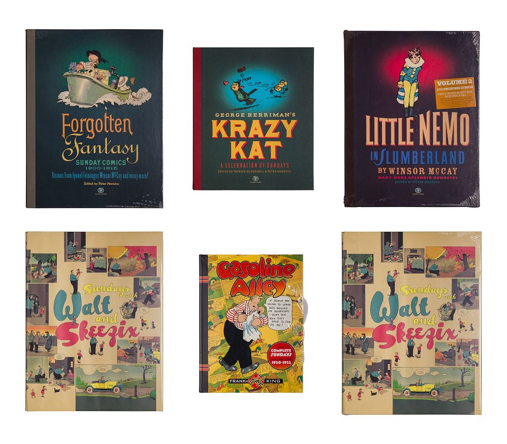 Lot 382: Comic Reference Book Assortment